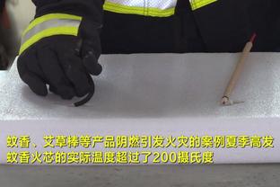 卫报：莱斯特城女足主帅被指控与球员有私密关系，目前被停职